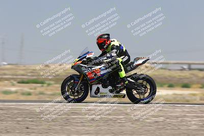 media/Aug-03-2025-TrackDaz (Sun) [[bf4a71acf9]]/A Group/12pm (Wheelie Bump)/